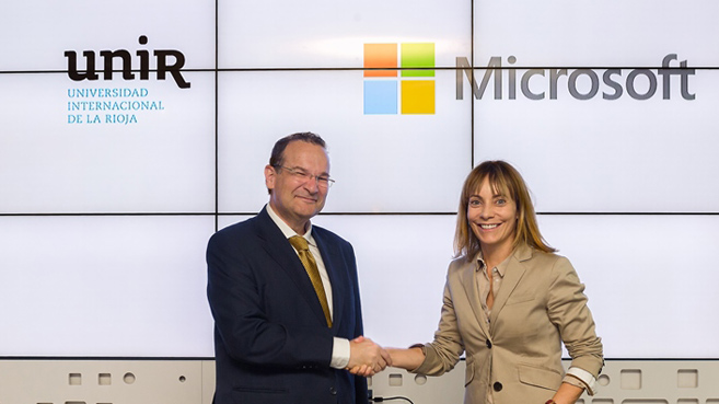 Firma del acuerdo entre Microsoft y Unir